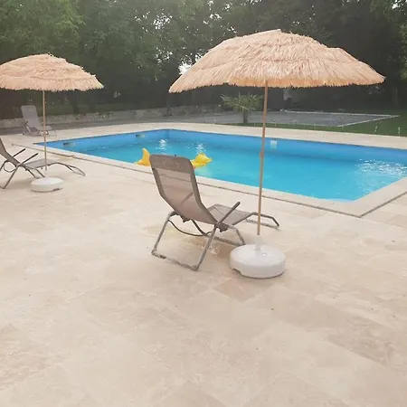 Maison Calme Et Spacieuse Bassens (Gironde)