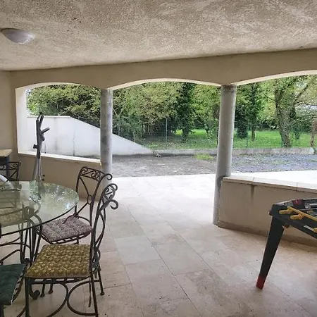 Maison Calme Et Spacieuse Holiday home *