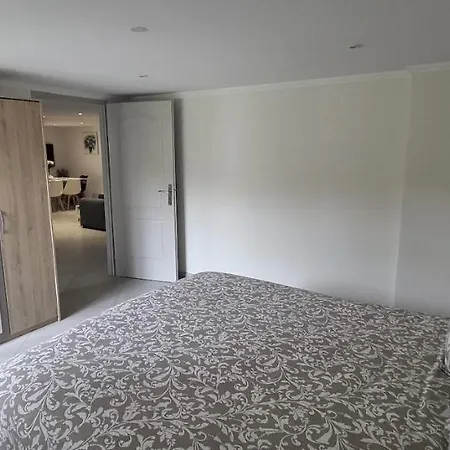 Holiday home Maison Calme Et Spacieuse *