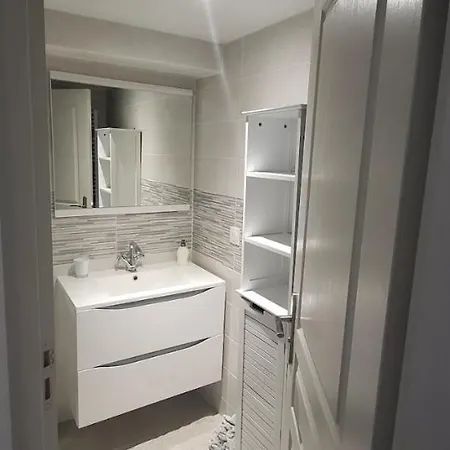 Maison Calme Et Spacieuse *