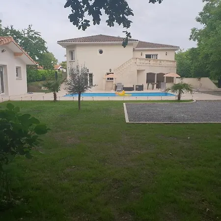 Maison Calme Et Spacieuse Holiday home Bassens (Gironde)